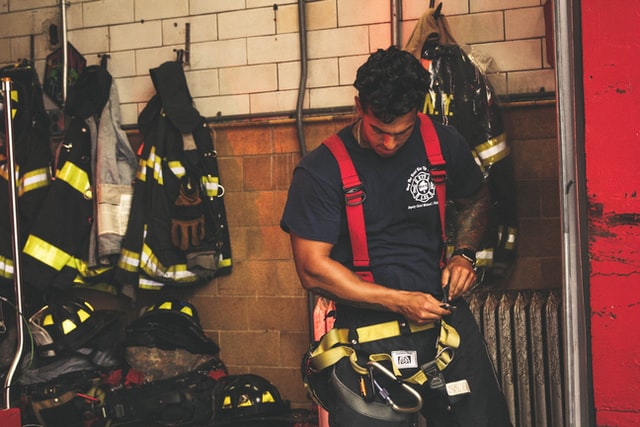 消防士の経験が転職で有利になる3つのポイント